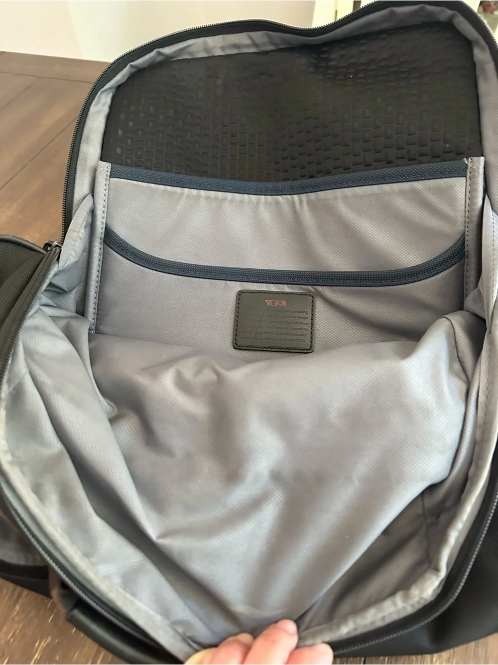 TUMI alpha brief/backpack